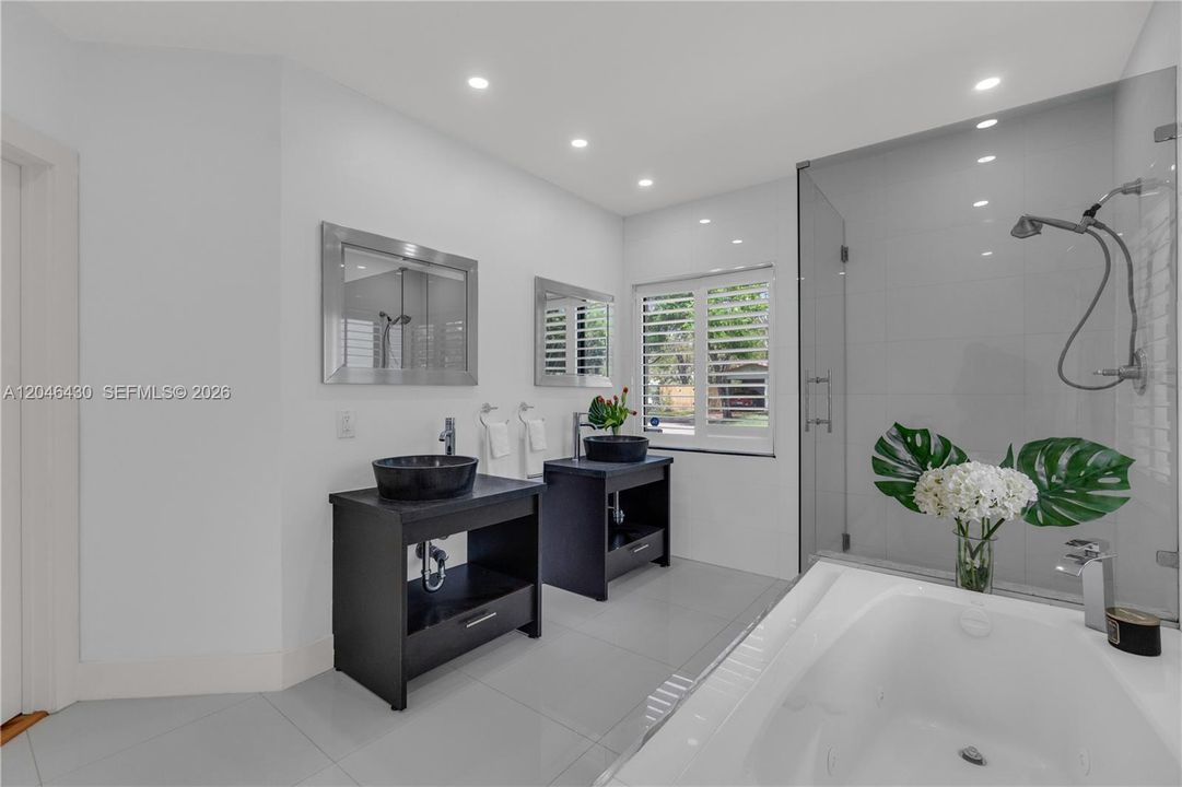 For Rent: $7,900 (4 beds, 4 baths, 3093 Square Feet)