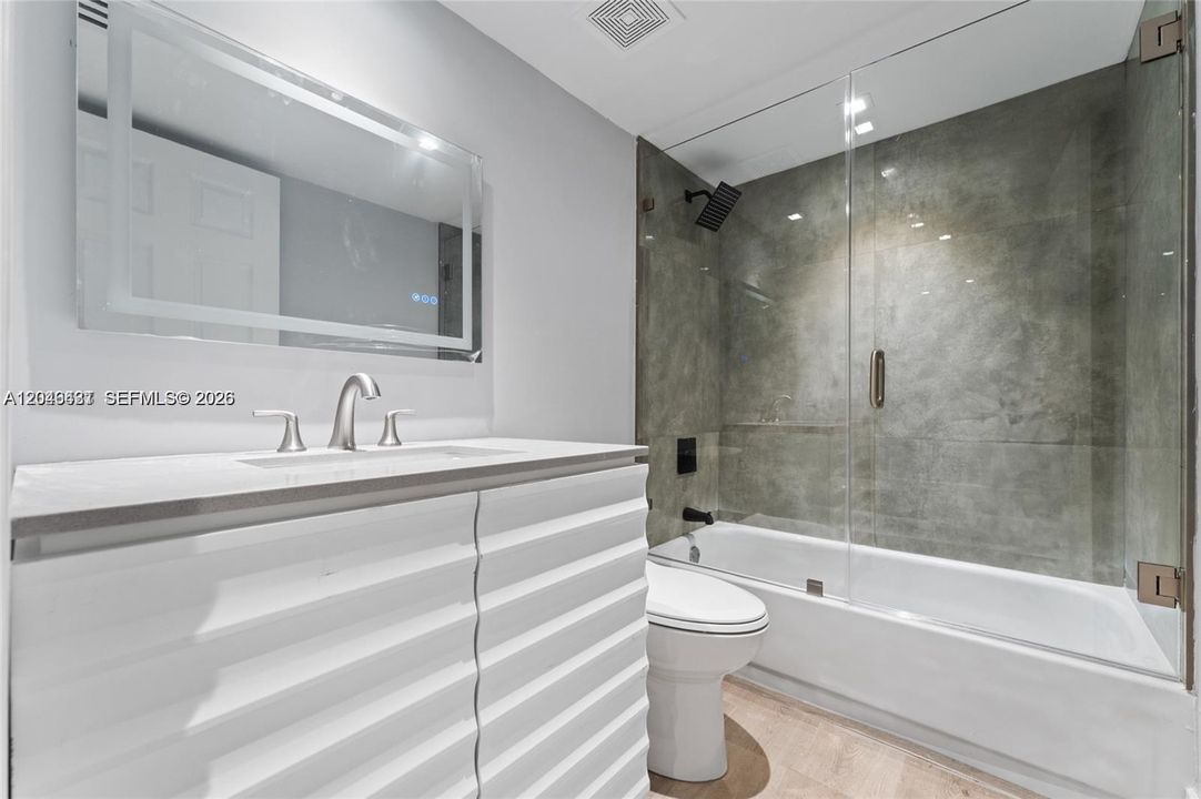 En Venta: $165,000 (2 camas, 2 baños, 1002 Pies cuadrados)