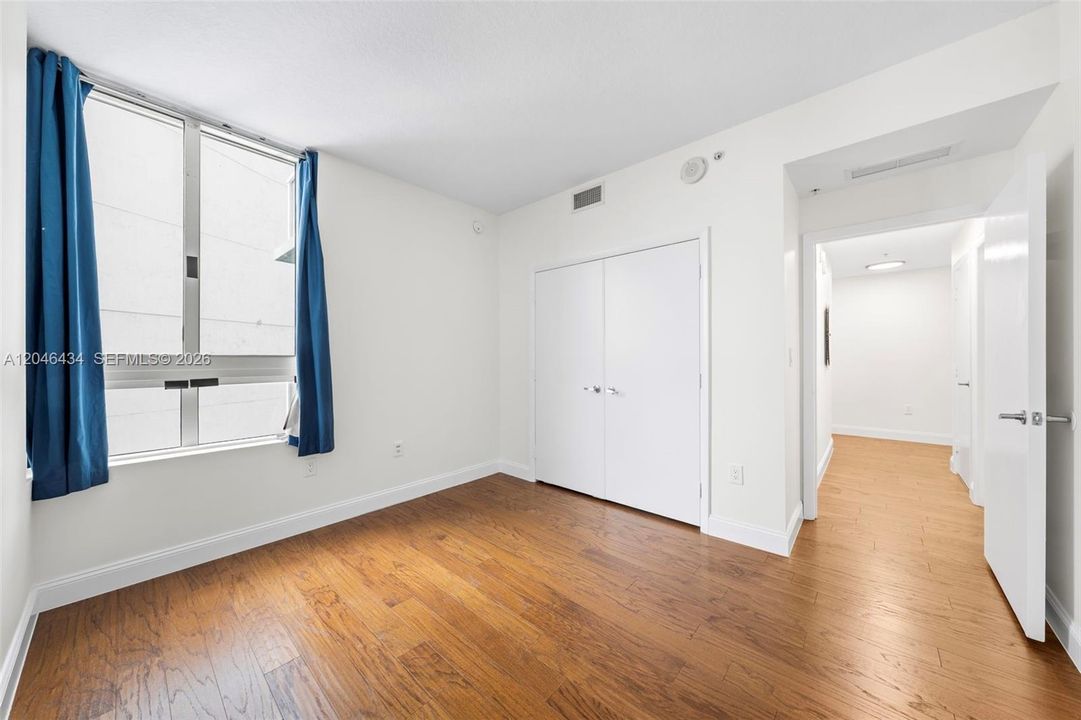 For Rent: $2,750 (1 beds, 1 baths, 651 Square Feet)