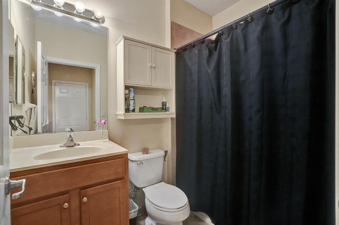 2nd bathroom