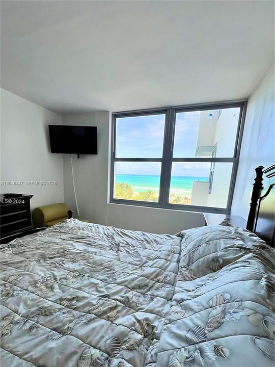 For Rent: $2,249 (1 beds, 1 baths, 726 Square Feet)