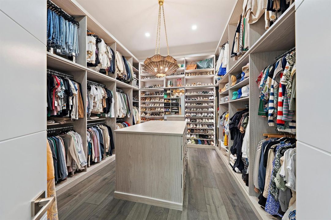 Primary Walk in Closet