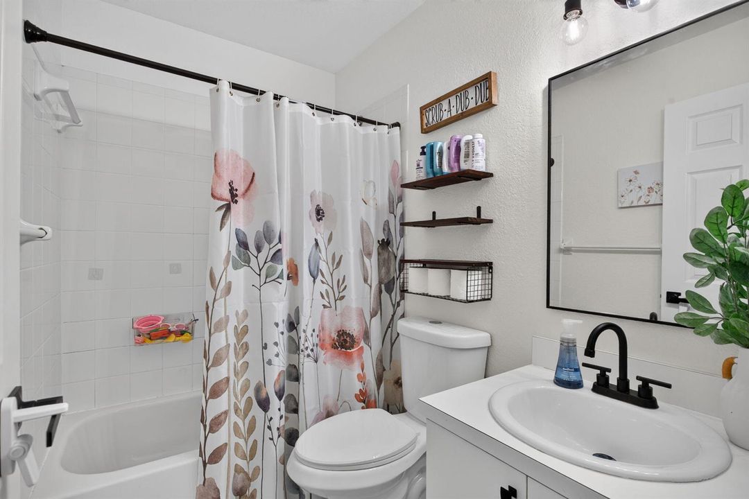 31-web-or-mls-5809-3496