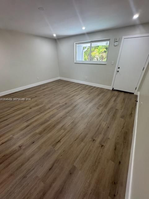 For Rent: $2,250 (1 beds, 1 baths, 15906 Square Feet)