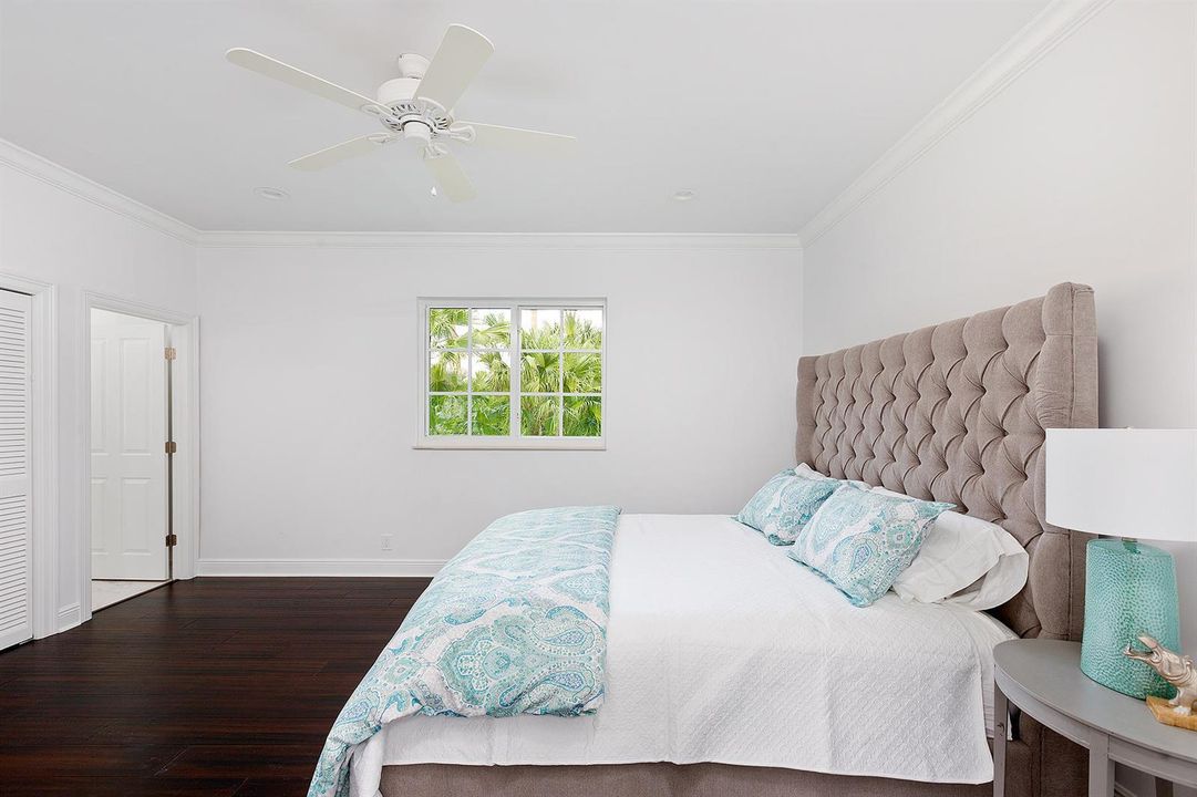32_Bedroom4