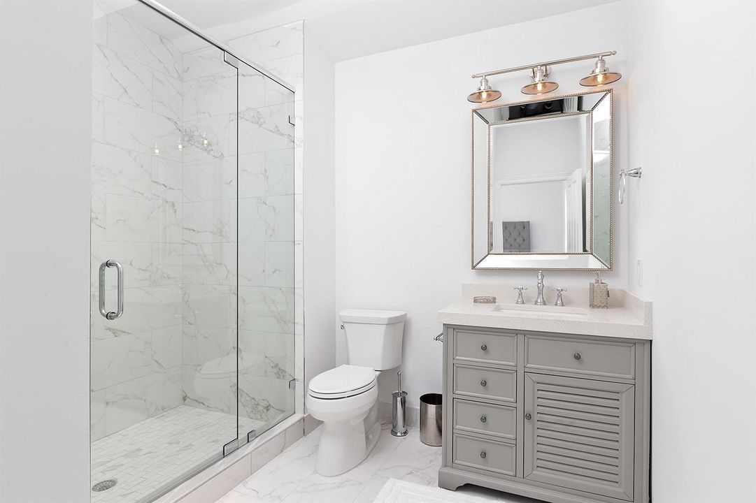 33_Bathroom4