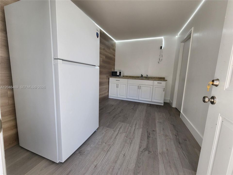 For Rent: $1,400 (1 beds, 1 baths, 0 Square Feet)