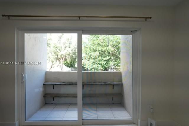 For Rent: $1,890 (1 beds, 1 baths, 809 Square Feet)