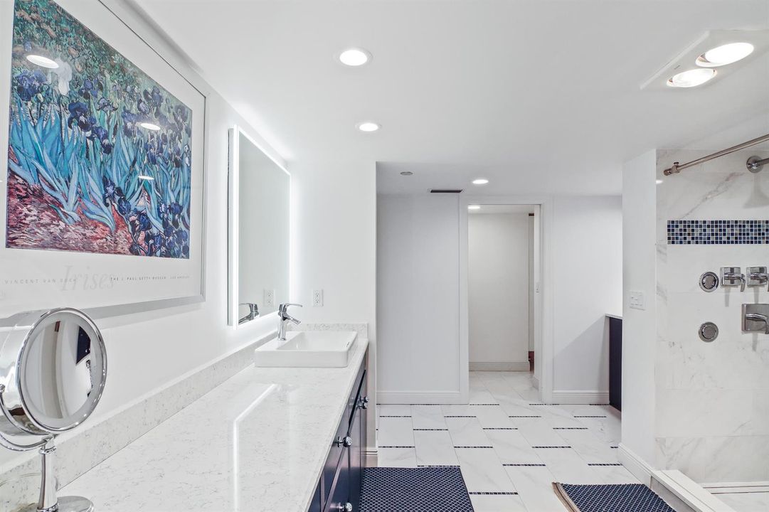 #Main Bath full view