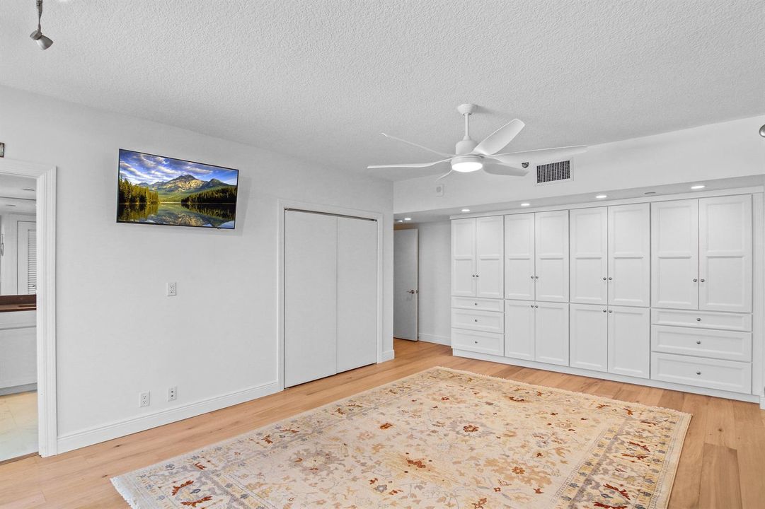 *458 Guest Room 2
