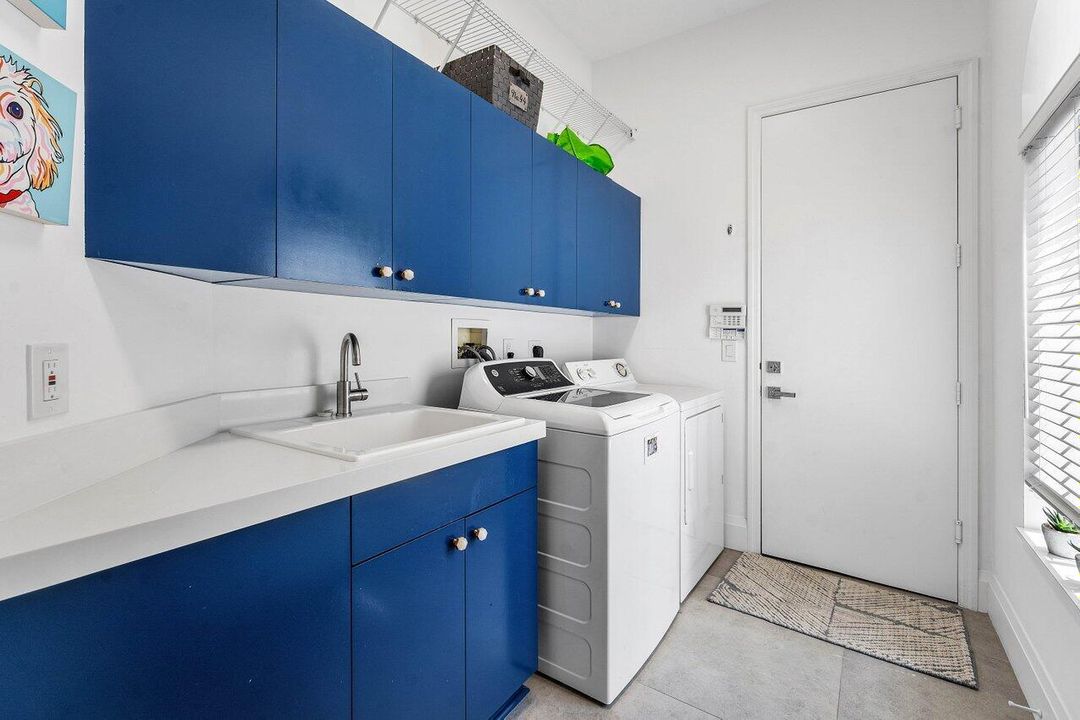 Laundry Room Inside & Garage Entrance
