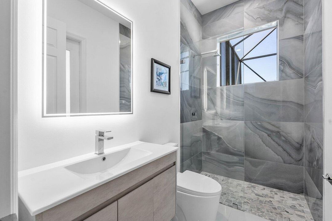 Secondary Primary Bathroom & Cabana Bath
