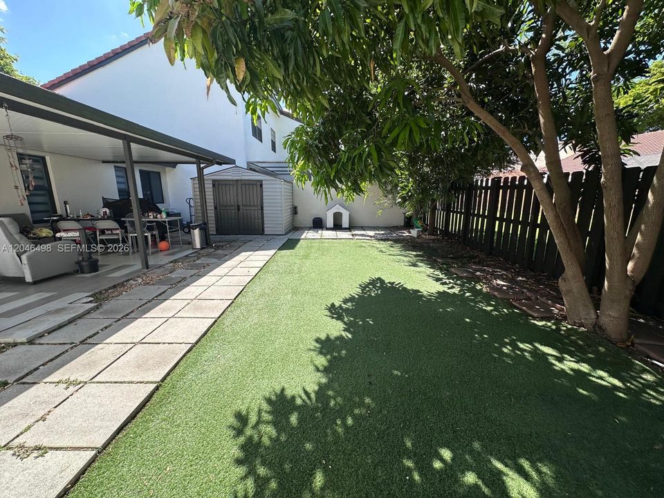 En Venta: $589,900 (3 camas, 2 baños, 1219 Pies cuadrados)