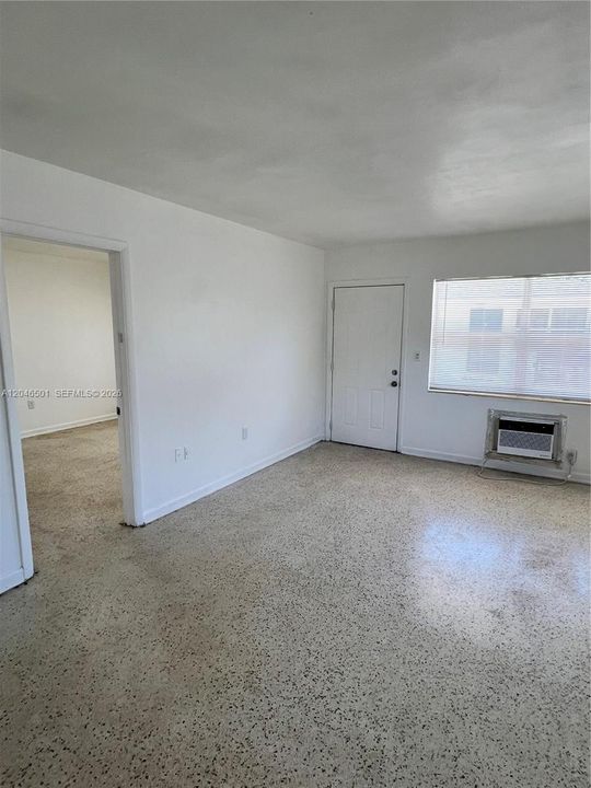 В аренду: $1,600 (1 спален, 1 ванн, 4788 Квадратных фут)
