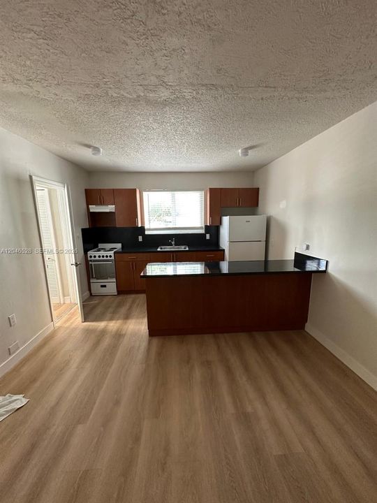 En Renta: $2,450 (2 camas, 2 baños, 15906 Pies cuadrados)