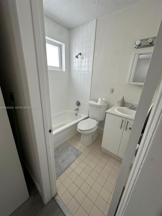 En Renta: $2,450 (2 camas, 2 baños, 15906 Pies cuadrados)