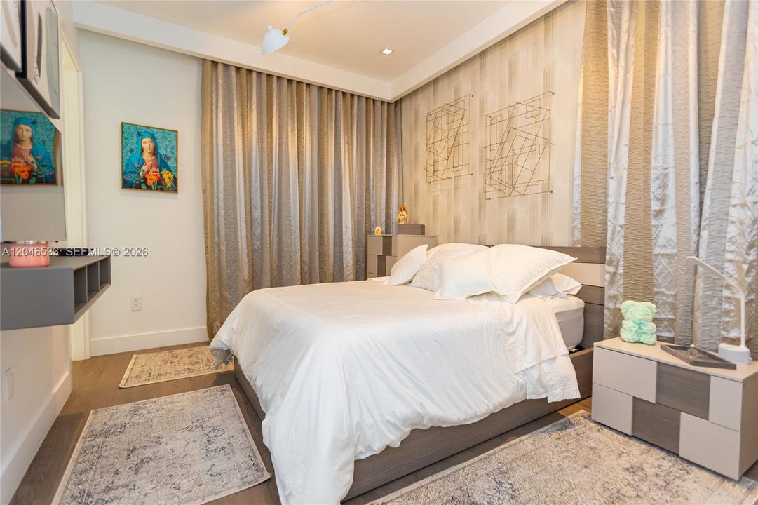 En Renta: $15,000 (5 camas, 5 baños, 4005 Pies cuadrados)
