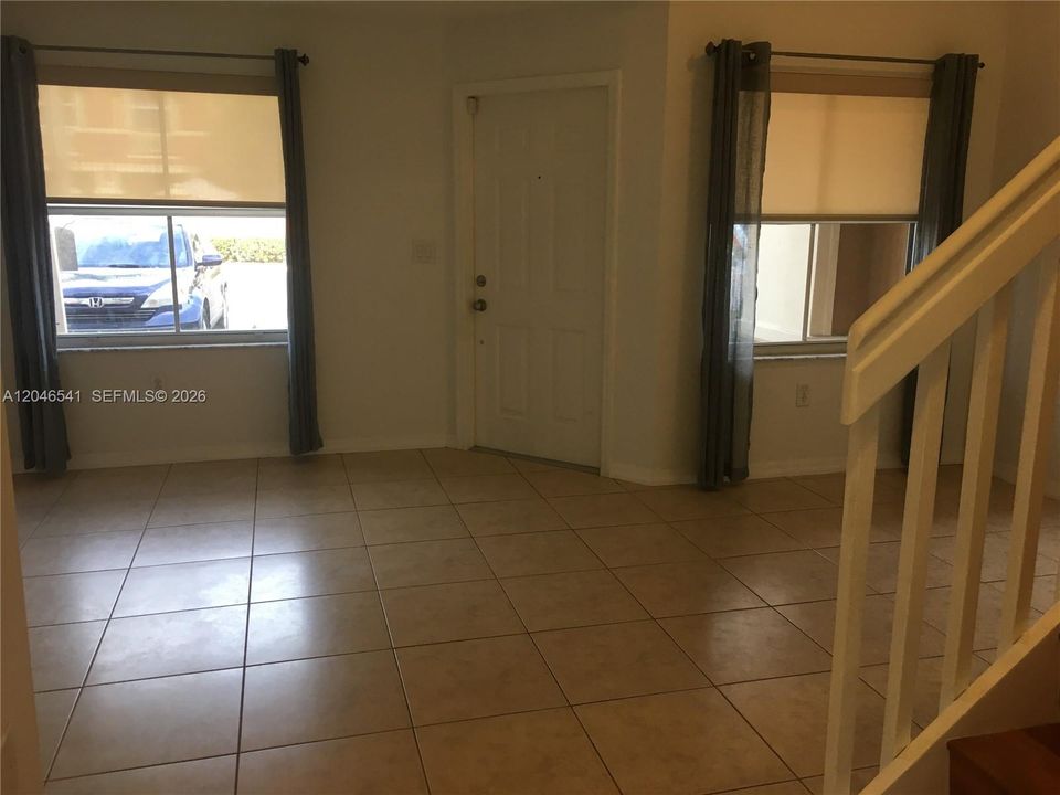 En Renta: $2,850 (2 camas, 2 baños, 1050 Pies cuadrados)