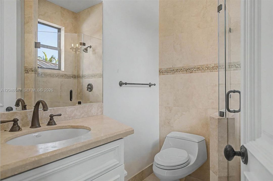 For Rent: $25,000 (4 beds, 4 baths, 3970 Square Feet)