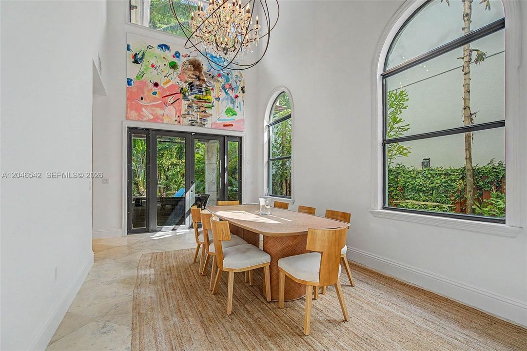 For Rent: $25,000 (4 beds, 4 baths, 3970 Square Feet)