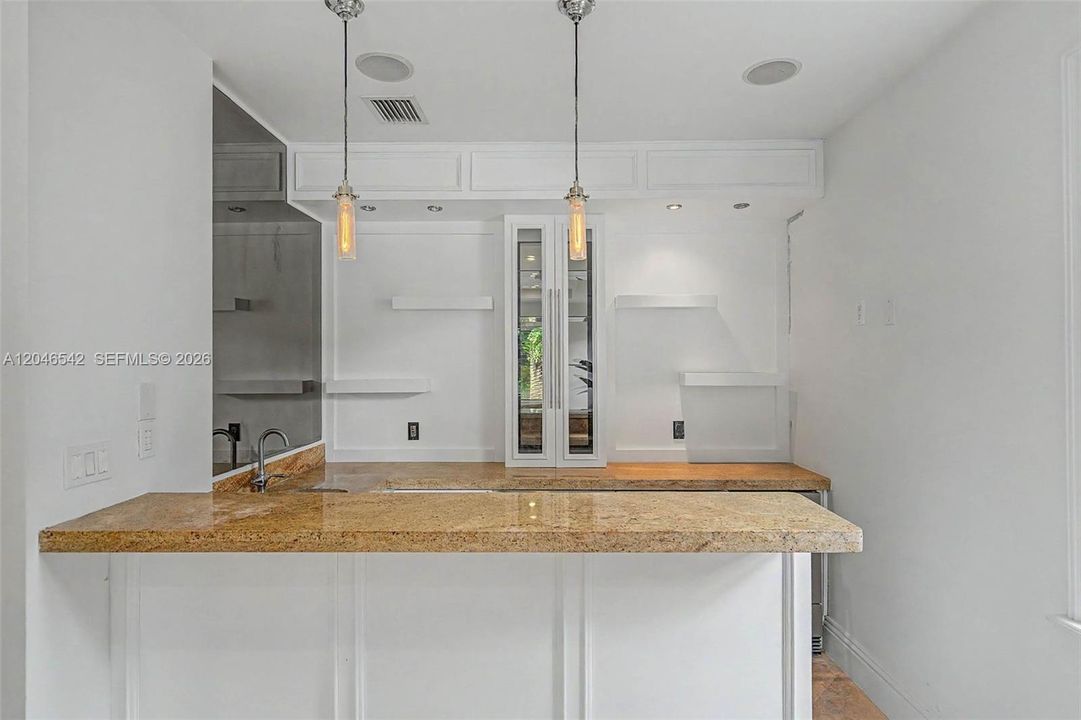 For Rent: $25,000 (4 beds, 4 baths, 3970 Square Feet)