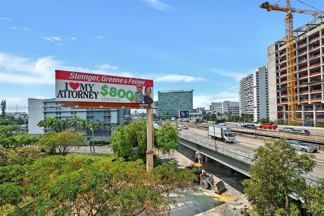 For Rent: $1,950 (1 beds, 1 baths, 754 Square Feet)