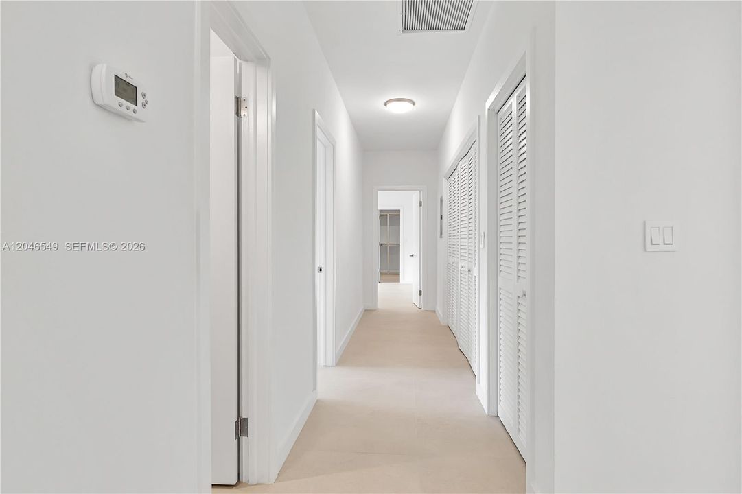 В аренду: $13,700 (5 спален, 4 ванн, 3255 Квадратных фут)