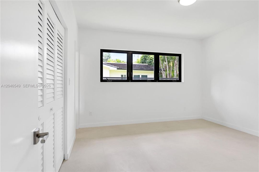 В аренду: $13,700 (5 спален, 4 ванн, 3255 Квадратных фут)