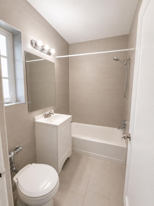 В аренду: $2,200 (1 спален, 1 ванн, 0 Квадратных фут)