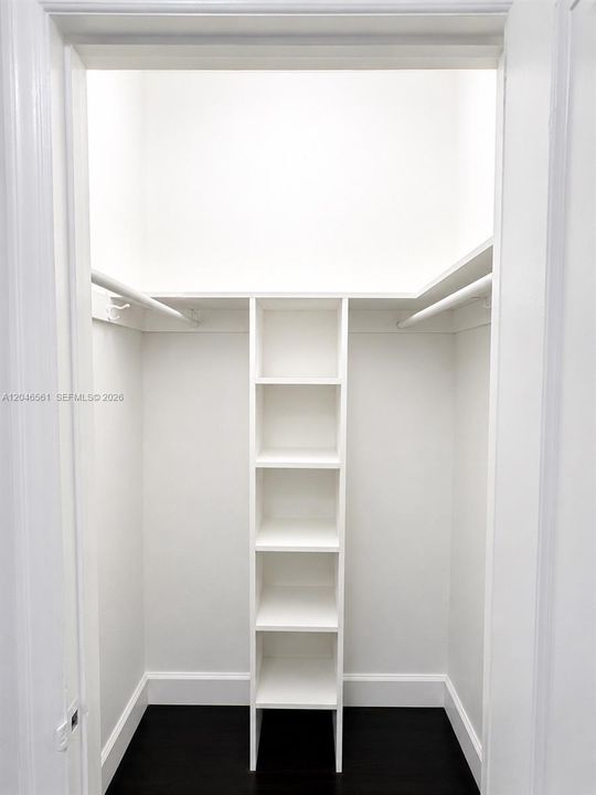 В аренду: $2,200 (1 спален, 1 ванн, 0 Квадратных фут)