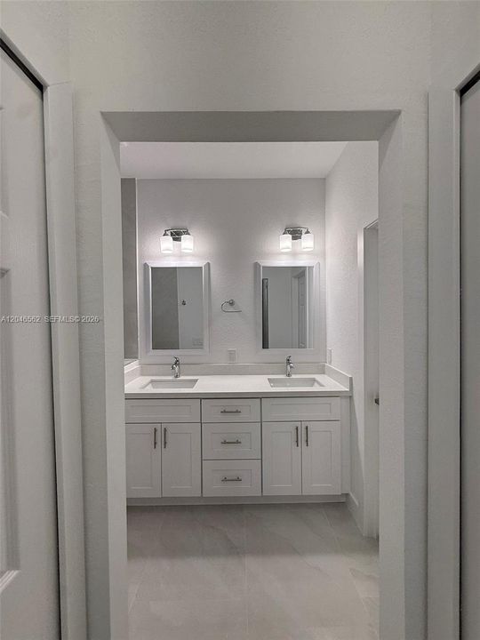 На продажу: $279,900 (3 спален, 2 ванн, 0 Квадратных фут)