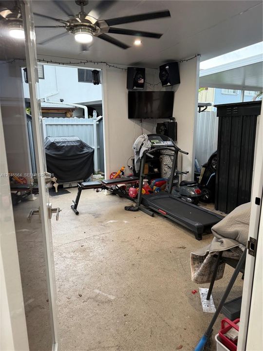 For Rent: $3,300 (3 beds, 2 baths, 1606 Square Feet)