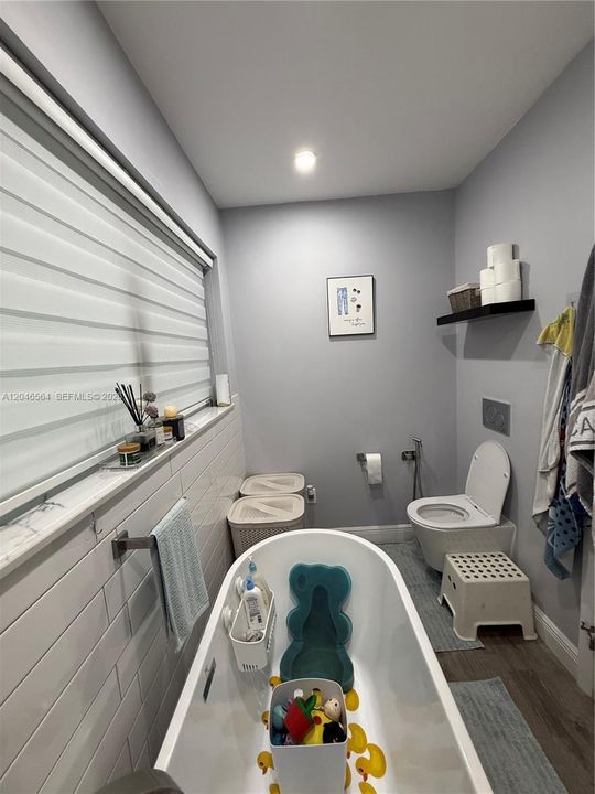 For Rent: $3,300 (3 beds, 2 baths, 1606 Square Feet)