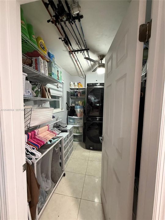 For Rent: $3,300 (3 beds, 2 baths, 1606 Square Feet)