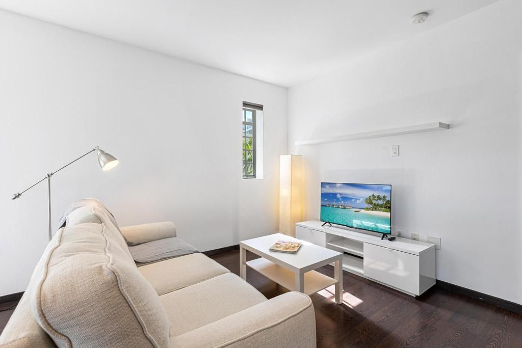 435 21st ST ap 308