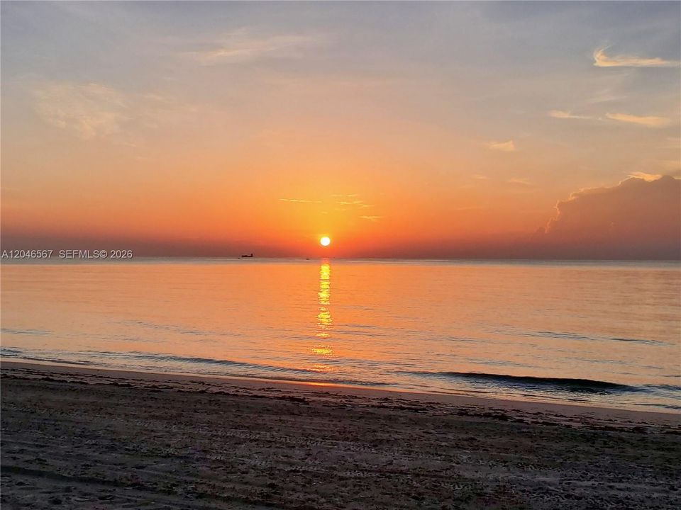 For Rent: $8,000 (3 beds, 3 baths, 5468 Square Feet)