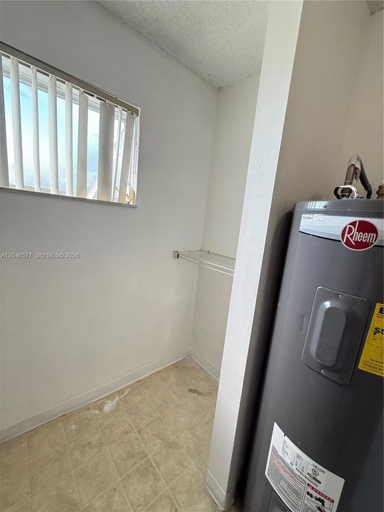 For Rent: $1,850 (1 beds, 1 baths, 1125 Square Feet)