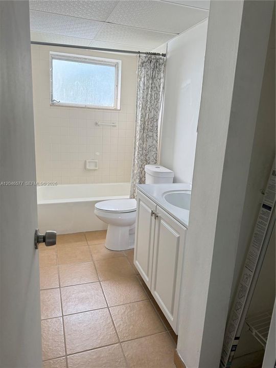 For Rent: $1,850 (1 beds, 1 baths, 1125 Square Feet)
