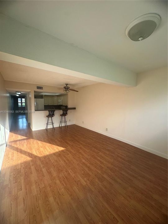 For Rent: $2,450 (2 beds, 2 baths, 1336 Square Feet)