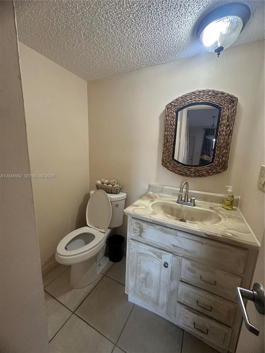 For Rent: $2,450 (2 beds, 2 baths, 1336 Square Feet)