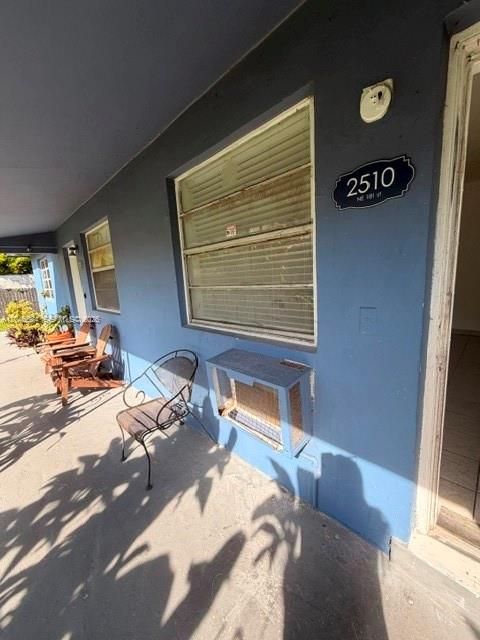 В аренду: $1,950 (2 спален, 1 ванн, 1500 Квадратных фут)
