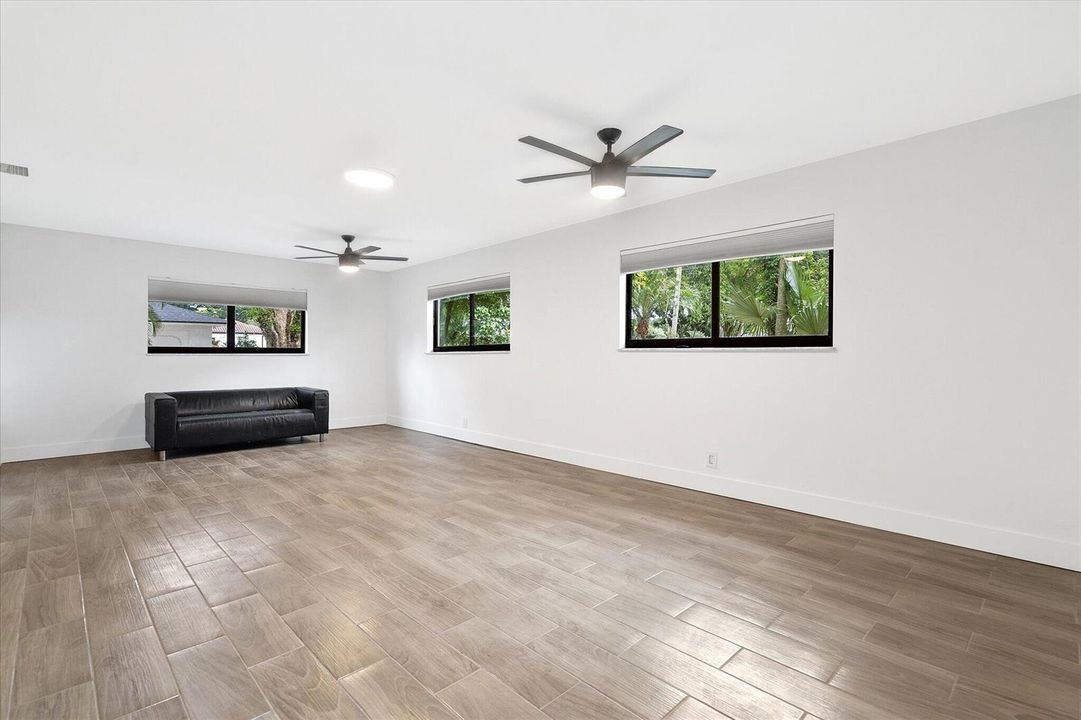 37-10751 SW 25th St_037