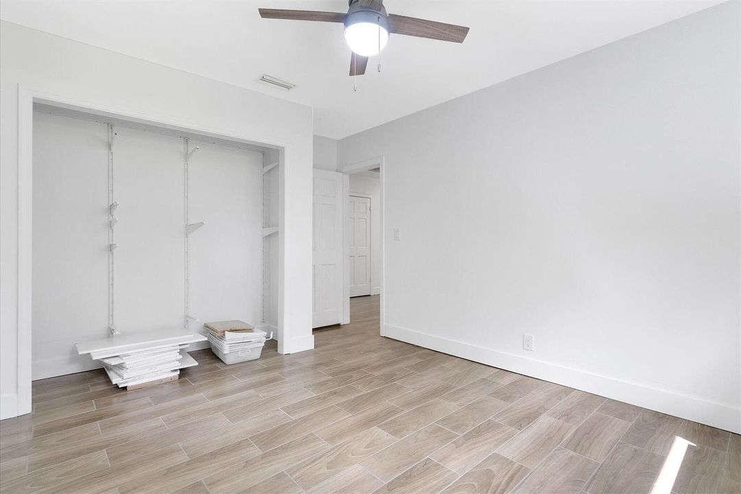 30-10751 SW 25th St_030