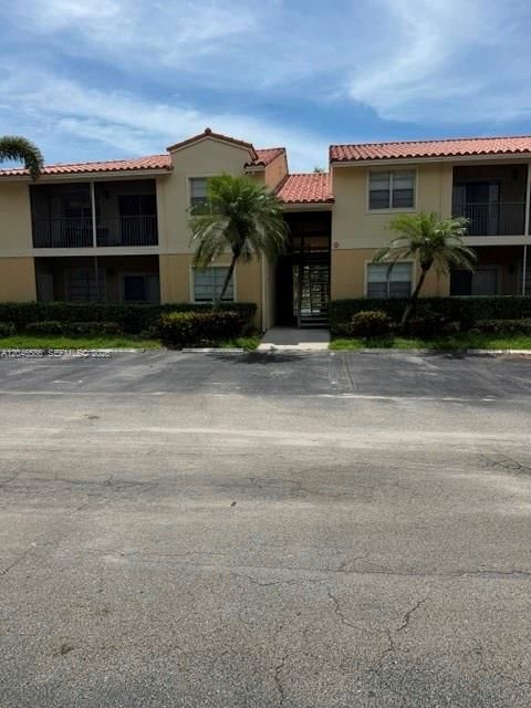 For Rent: $1,700 (1 beds, 1 baths, 785 Square Feet)