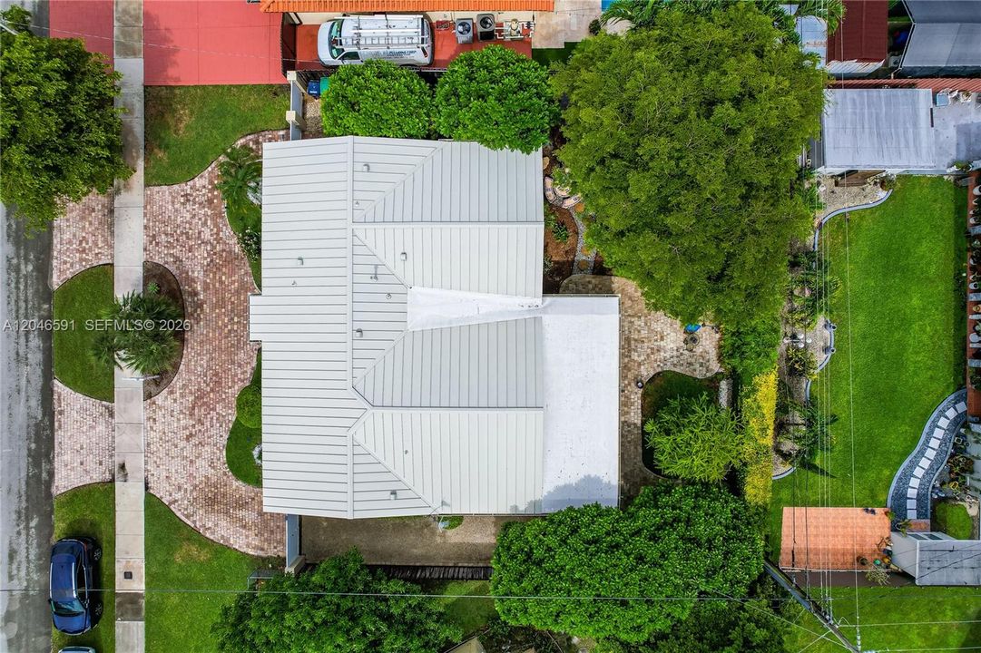 На продажу: $989,000 (3 спален, 3 ванн, 1976 Квадратных фут)