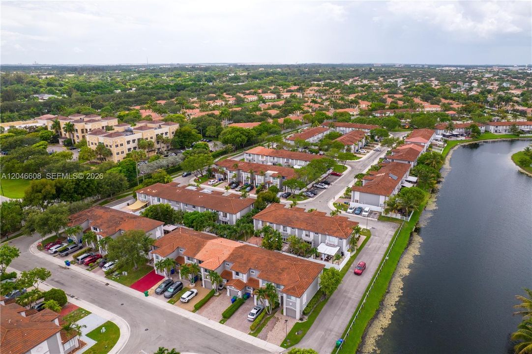 В аренду: $3,700 (3 спален, 2 ванн, 1508 Квадратных фут)