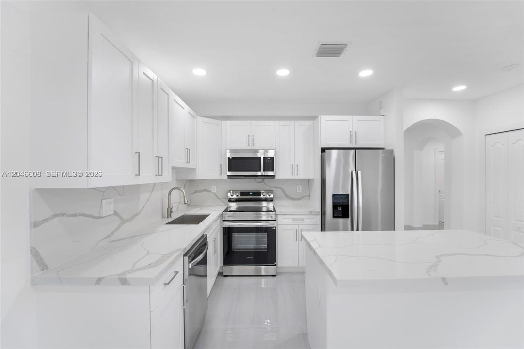 В аренду: $3,700 (3 спален, 2 ванн, 1508 Квадратных фут)