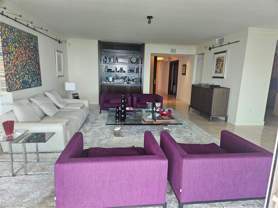 En Renta: $9,000 (3 camas, 3 baños, 3262 Pies cuadrados)