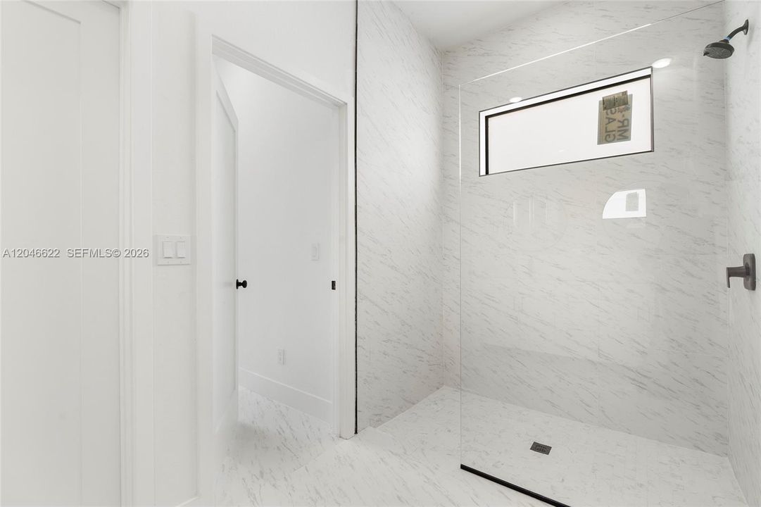 В аренду: $2,000 (3 спален, 2 ванн, 1633 Квадратных фут)