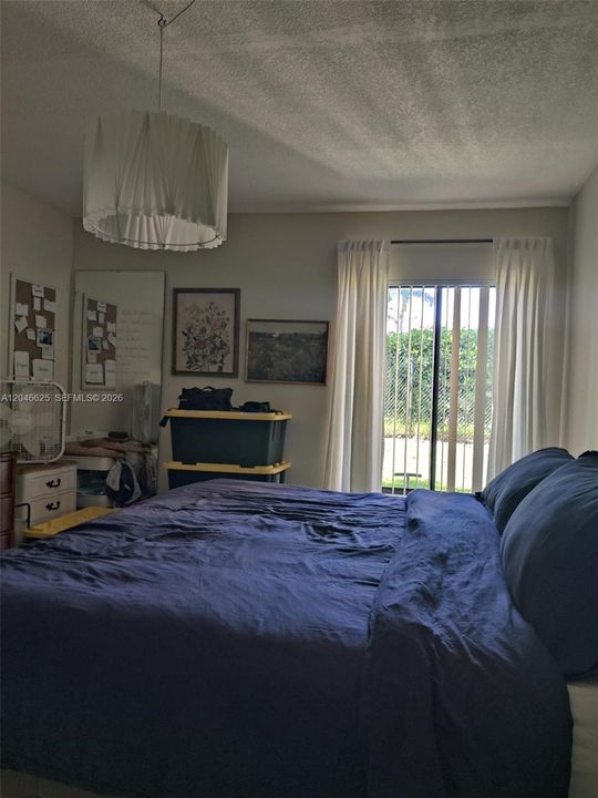 For Rent: $2,350 (2 beds, 2 baths, 1200 Square Feet)